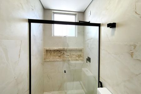 Apartamento à venda com 240m², 4 quartos e 3 vagasBanheiro