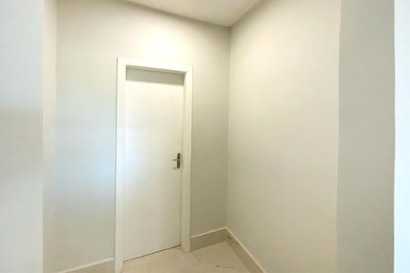 Apartamento à venda com 240m², 4 quartos e 3 vagasCloset da suíte 2