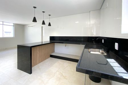 Apartamento à venda com 240m², 4 quartos e 3 vagasCozinha