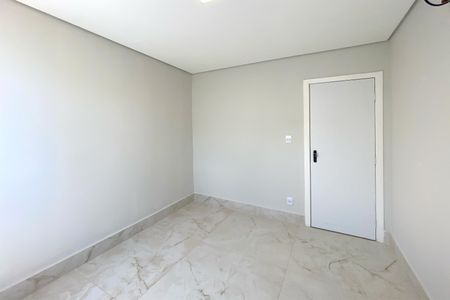 Apartamento à venda com 240m², 4 quartos e 3 vagasQuarto 3