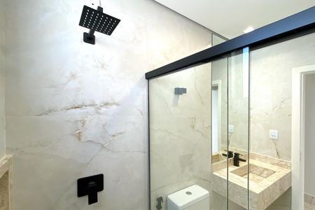 Apartamento à venda com 240m², 4 quartos e 3 vagasBanheiro