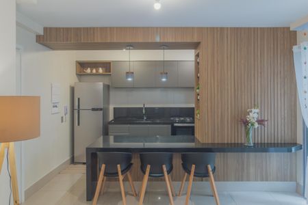 Sala de apartamento à venda com 2 quartos, 60m² em Santa Amelia, Belo Horizonte