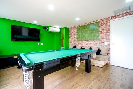 Apartamento à venda com 35m², 2 quartos e 1 vaga Apartamento à venda com 35m², 2 quartos e 1 vagaSalão de jogos