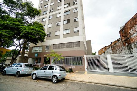 Apartamento à venda com 35m², 2 quartos e 1 vaga Apartamento à venda com 35m², 2 quartos e 1 vagaFachada