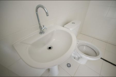 Apartamento à venda com 41m², 2 quartos e sem vaga Apartamento à venda com 41m², 2 quartos e sem vagaBanheiro