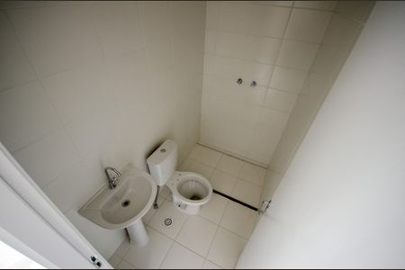 Apartamento à venda com 41m², 2 quartos e sem vaga Apartamento à venda com 41m², 2 quartos e sem vagaBanheiro