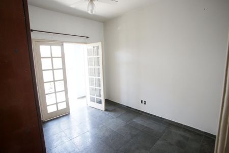 Casa à venda com 183m², 4 quartos e 2 vagasQuarto 4