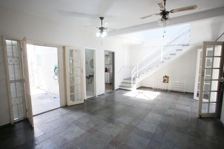 Sala de casa à venda com 4 quartos, 183m² em Taquara, Rio de Janeiro