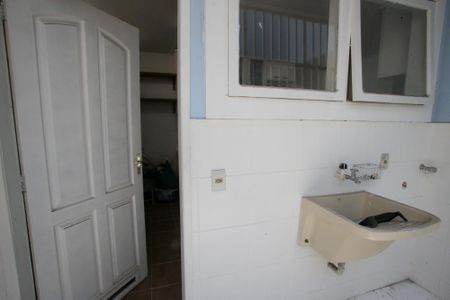 Casa à venda com 183m², 4 quartos e 2 vagasÁrea de Serviço