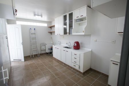 Casa à venda com 183m², 4 quartos e 2 vagasCozinha