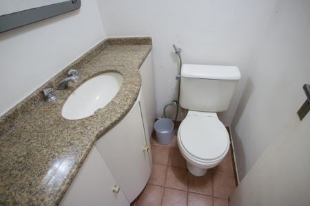 Casa à venda com 183m², 4 quartos e 2 vagasBanheiro Social