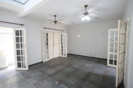 Sala de casa à venda com 4 quartos, 183m² em Taquara, Rio de Janeiro