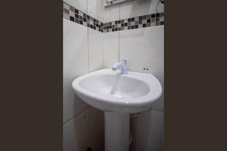 Casa para alugar com 35m², 1 quarto e sem vagaBanheiro - torneira