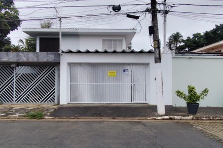 Casa para alugar com 187m², 3 quartos e 2 vagas Casa para alugar com 187m², 3 quartos e 2 vagasFachada