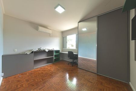 Casa para alugar com 187m², 3 quartos e 2 vagasQuarto 1