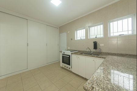 Casa para alugar com 187m², 3 quartos e 2 vagas Casa para alugar com 187m², 3 quartos e 2 vagasCozinha