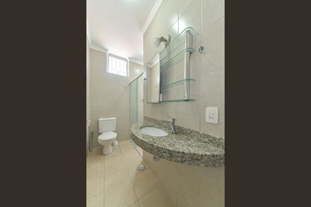 Casa para alugar com 187m², 3 quartos e 2 vagasBanheiro Social 2