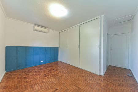 Casa para alugar com 187m², 3 quartos e 2 vagasSuíte 