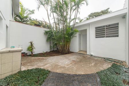 Casa para alugar com 187m², 3 quartos e 2 vagas Casa para alugar com 187m², 3 quartos e 2 vagasQuintal