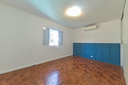 Casa para alugar com 187m², 3 quartos e 2 vagasSuíte 