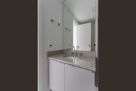 Studio para alugar com 26m², 1 quarto e 1 vaga Studio para alugar com 26m², 1 quarto e 1 vagaBanheiro