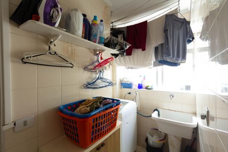 Apartamento para alugar com 105m², 3 quartos e 1 vagaÁrea de Serviço