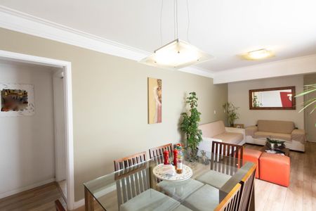 Apartamento para alugar com 105m², 3 quartos e 1 vagaSala