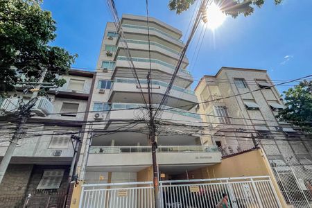 Apartamento à venda com 106m², 2 quartos e 1 vagaFachada