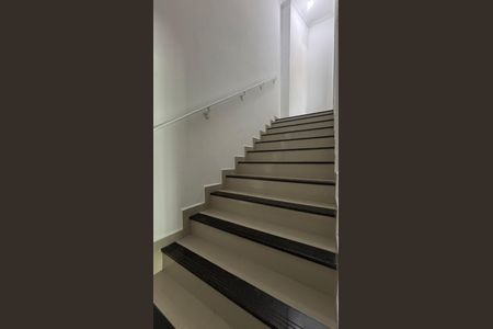 Apartamento para alugar com 162m², 3 quartos e 2 vagasEscada