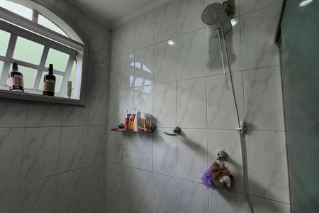 Casa de condomínio à venda com 216m², 4 quartos e 1 vaga Casa de condomínio à venda com 216m², 4 quartos e 1 vagaBanheiro da Suíte 1