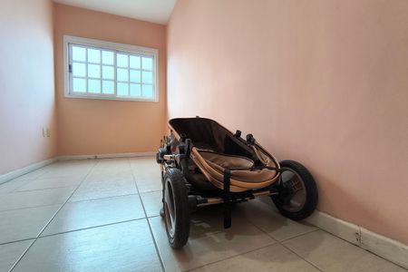 Casa de condomínio à venda com 216m², 4 quartos e 1 vaga Casa de condomínio à venda com 216m², 4 quartos e 1 vagaQuarto 4