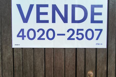 Casa de condomínio à venda com 216m², 4 quartos e 1 vaga Casa de condomínio à venda com 216m², 4 quartos e 1 vagaPlaca