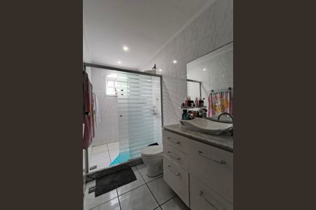 Casa de condomínio à venda com 216m², 4 quartos e 1 vagaBanheiro da Suíte 1