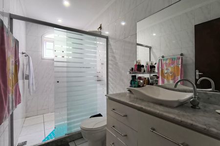 Casa de condomínio à venda com 216m², 4 quartos e 1 vaga Casa de condomínio à venda com 216m², 4 quartos e 1 vagaBanheiro da Suíte 1