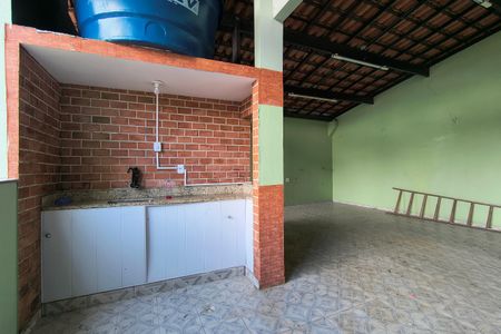 Casa de condomínio à venda com 216m², 4 quartos e 1 vaga Casa de condomínio à venda com 216m², 4 quartos e 1 vagaTerraço