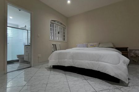 Casa de condomínio à venda com 216m², 4 quartos e 1 vaga Casa de condomínio à venda com 216m², 4 quartos e 1 vagaQuarto 1 - Suíte