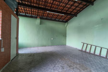 Casa de condomínio à venda com 216m², 4 quartos e 1 vaga Casa de condomínio à venda com 216m², 4 quartos e 1 vagaTerraço