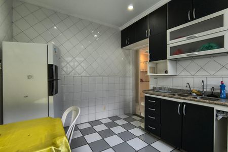 Casa de condomínio à venda com 216m², 4 quartos e 1 vaga Casa de condomínio à venda com 216m², 4 quartos e 1 vagaCozinha