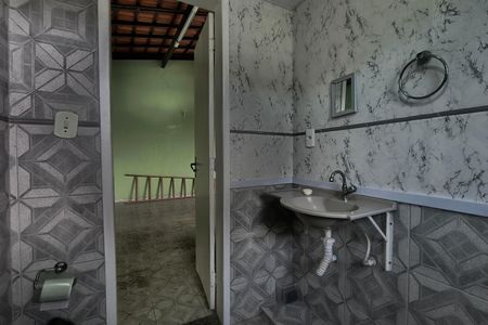 Casa de condomínio à venda com 216m², 4 quartos e 1 vaga Casa de condomínio à venda com 216m², 4 quartos e 1 vagaBanheiro Social 1