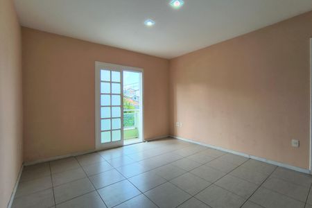 Casa de condomínio à venda com 216m², 4 quartos e 1 vaga Casa de condomínio à venda com 216m², 4 quartos e 1 vagaHall social