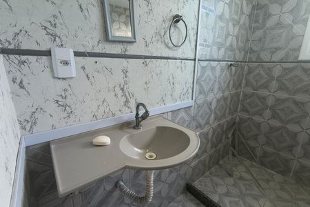 Casa de condomínio à venda com 216m², 4 quartos e 1 vaga Casa de condomínio à venda com 216m², 4 quartos e 1 vagaBanheiro Social 1