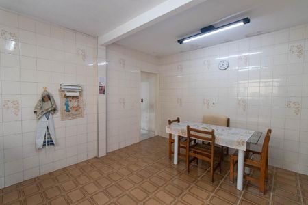 Casa à venda com 310m², 3 quartos e 2 vagasCozinha