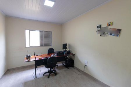 Casa à venda com 310m², 3 quartos e 2 vagasQuarto 3