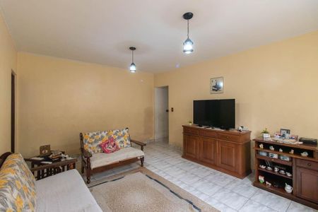 Casa à venda com 310m², 3 quartos e 2 vagasSala