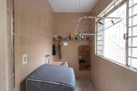 Casa à venda com 310m², 3 quartos e 2 vagasÁrea de Serviço