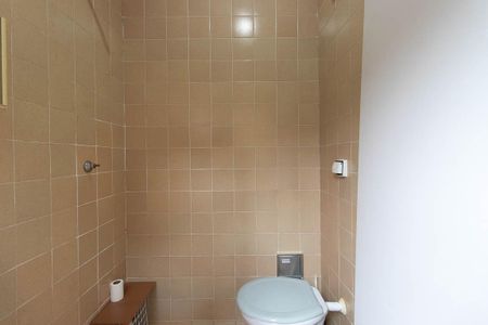 Casa à venda com 310m², 3 quartos e 2 vagasBanheiro de serviço