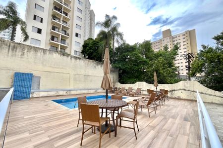 Apartamento para alugar com 68m², 2 quartos e 1 vagaÁrea comum - Piscina