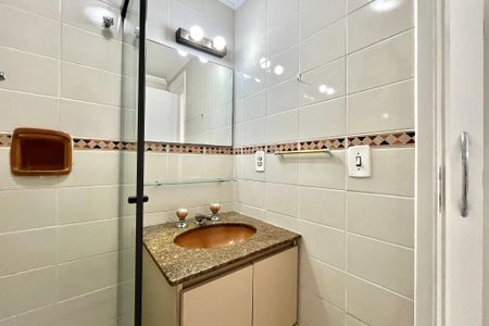 Apartamento para alugar com 68m², 2 quartos e 1 vagaBanheiro