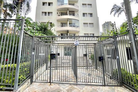 Apartamento para alugar com 68m², 2 quartos e 1 vagaFachada