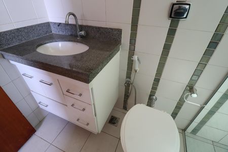 Apartamento para alugar com 90m², 3 quartos e 2 vagasBanheiro do Quarto 3